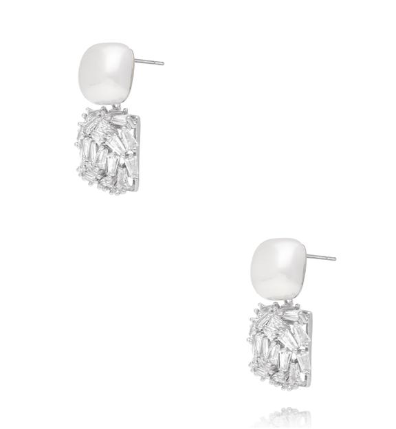 Kolczyki z perłą i kryształową kostką – srebrne wykończenie KLU0203