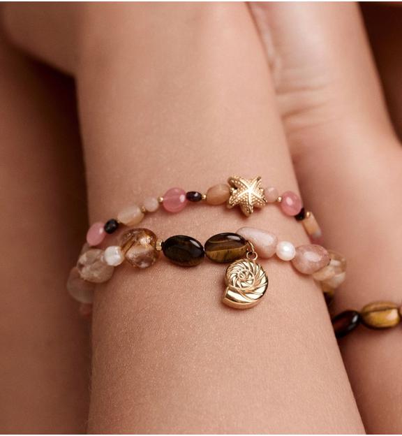 Bransoletka z kolorowych kamieni z zawieszką w kształcie rozgwiazdy BSC2298