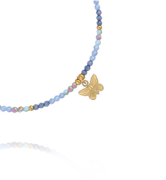 Bransoletka z niebieskich kryształków z zawieszką motyla BTW3686