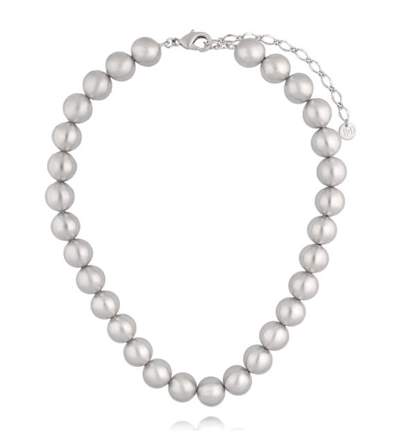Naszyjnik z matowymi srebrnymi kulkami NRG0545