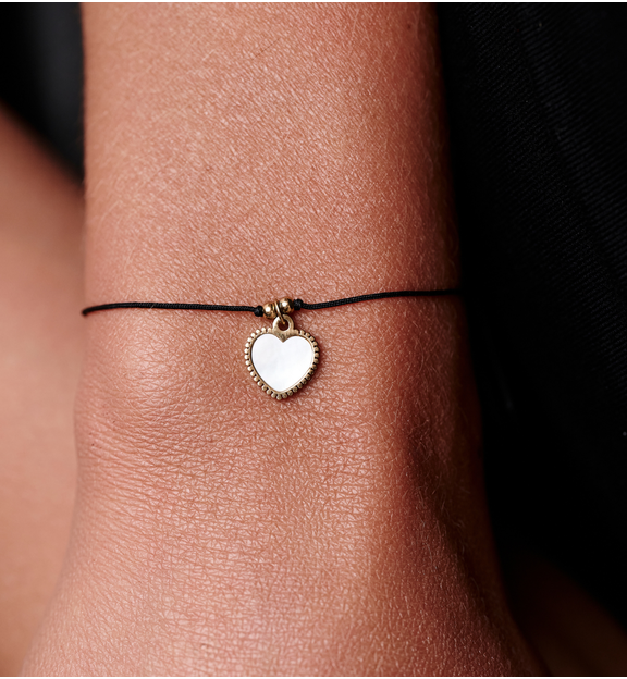 Bransoletka z czarnym sznurkiem i serduszkiem BGL1020