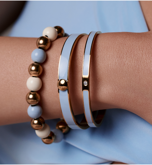 Bransoletka obręcz z  błękitną emalią BSA0971