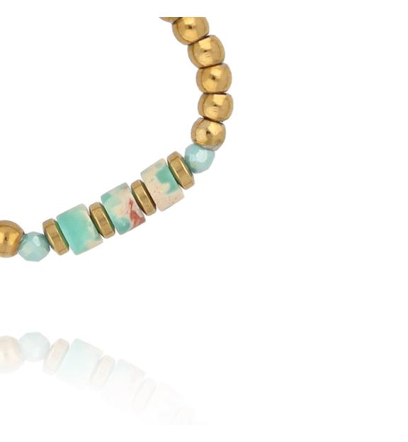 Pierścionek elastyczny ze złotych kuleczek z amazonitami PTW0624