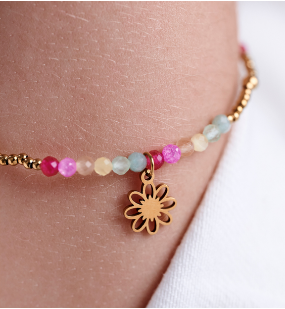 Bransoletka kolorowa z kwiatuszkiem BTW3397