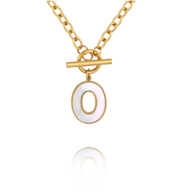 Naszyjnik z literą O i zapięciem toggle NSY0866