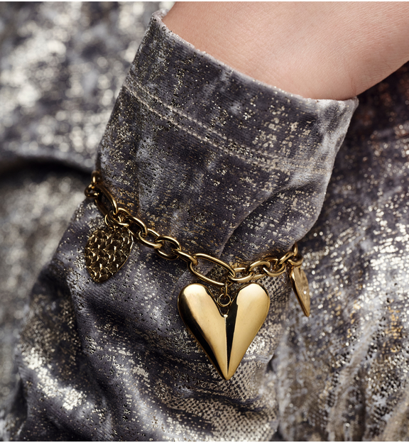 Bransoletka złota na łańcuszku z wiszącymi sercami BEA0055