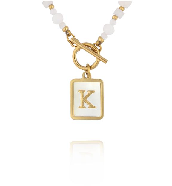 Naszyjnik z kamieni księżycowych i jadeitów z zawieszką z literą K NTW1604
