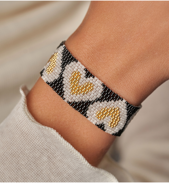 Bransoletka czarna z sercami Intrecciato BSC1856