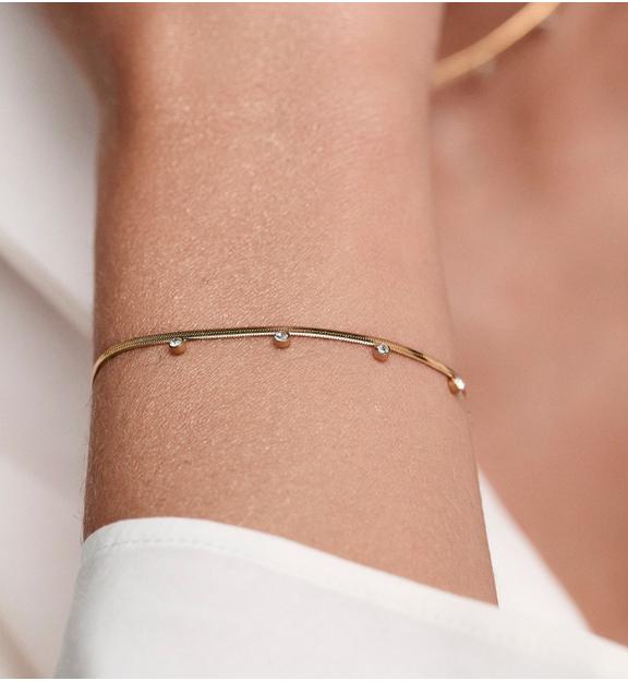 Bransoletka typu żmijka z zawieszkami z kryształkami BSY0619