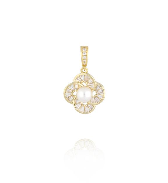 Charms złoty z perłą i kryształkami w kształcie kwiatu CHSS0011