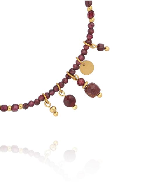 Bransoletka z granatu z zawieszkami BTW3574