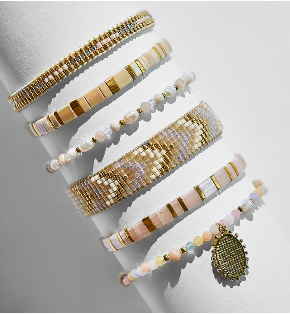 Bransoletka pastelowa z zawieszką Lustr BTW2241