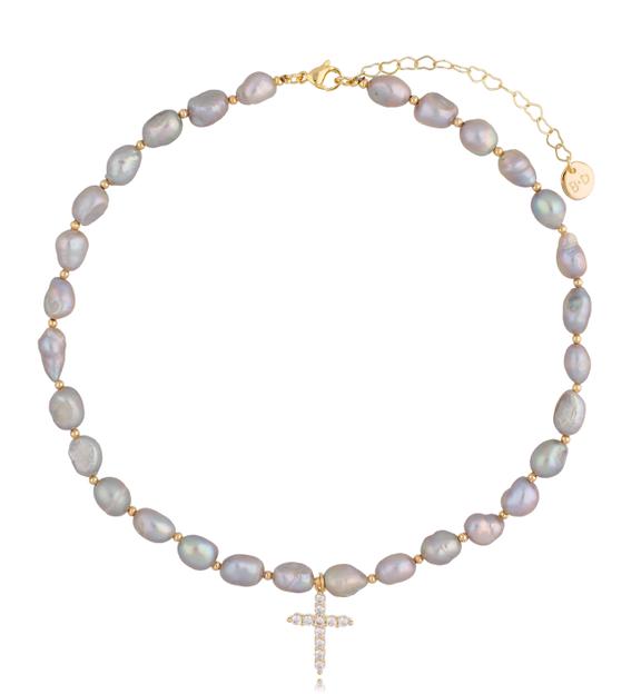 Naszyjnik z jasnych pereł z krzyżykiem Grey Pearls NPE0061