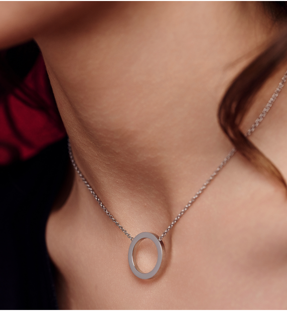 Naszyjnik srebrny z kółkiem Cercle NSA0817