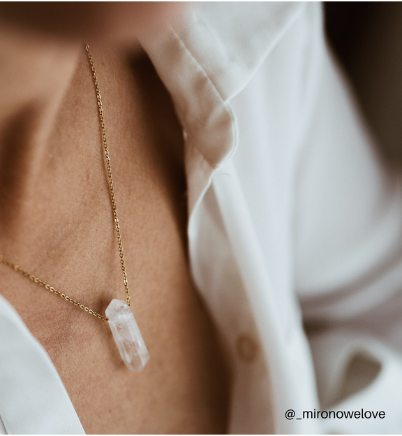 Naszyjnik z kryształem górskim złoty 35 cm NLB0052