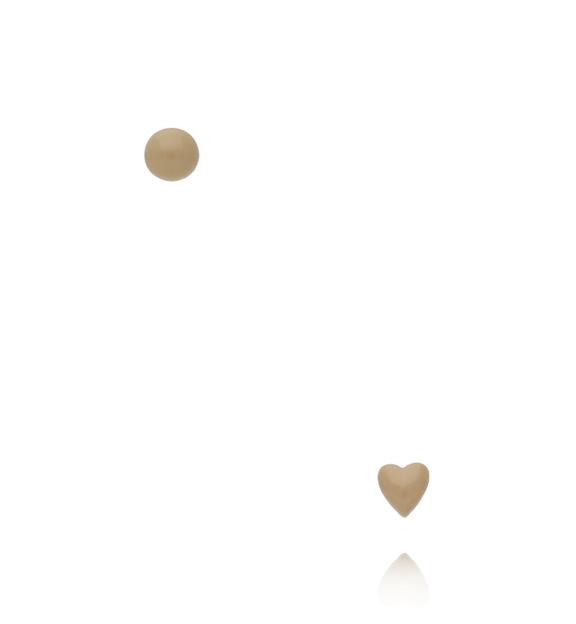 Zestaw kolczyków w neutralnej palecie z różnymi formami KMB0050