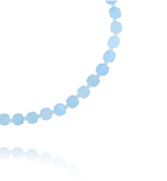 Naszyjnik z niebieskiego jadeitu z pozłacanymi detalami NPA1579