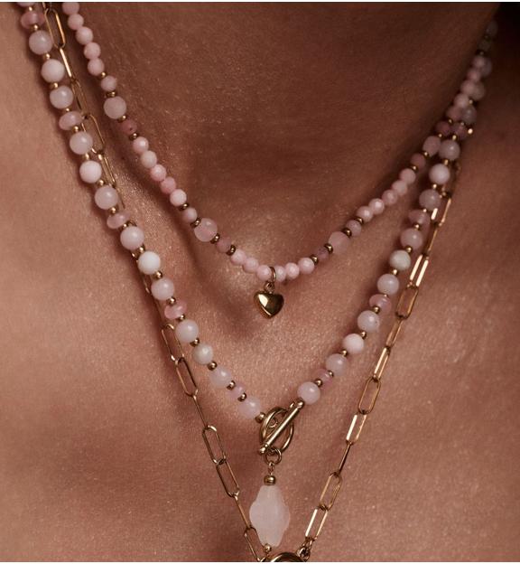 Naszyjnik z pastelowych kamieni naturalnych z zawieszką koniczynki NPA1608