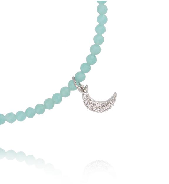 Bransoletka z miętowych kamieni z zawieszką księżyca BTW3611