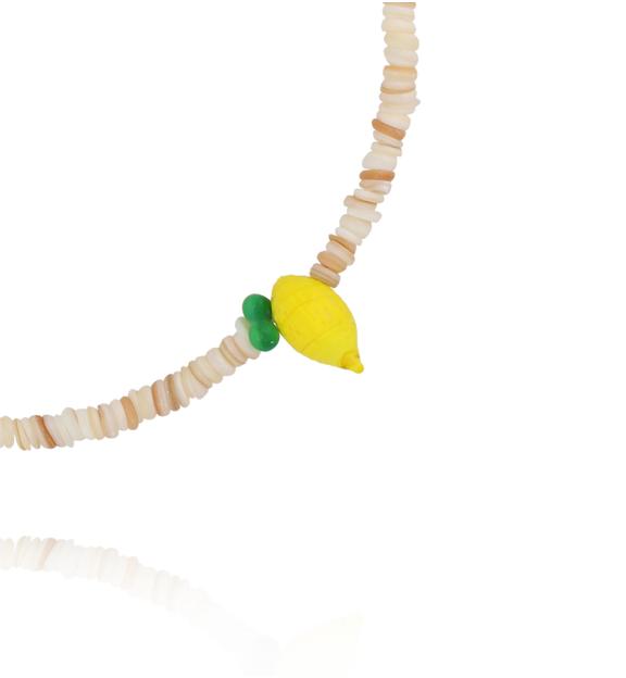 Naszyjnik z naturalnej muszli z zawieszką cytryny NPA1478