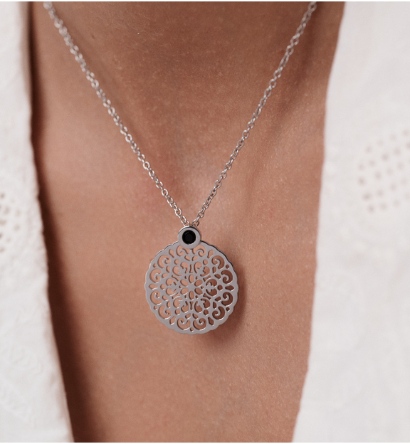 Naszyjnik z rozetką srebrny Stine NSA0791