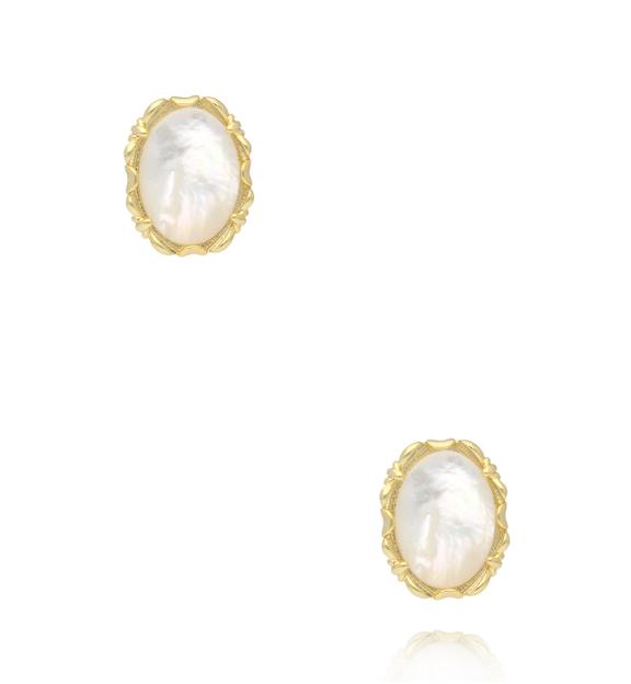 Kolczyki z masą perłową w złotej ozdobnej oprawie KSS2222