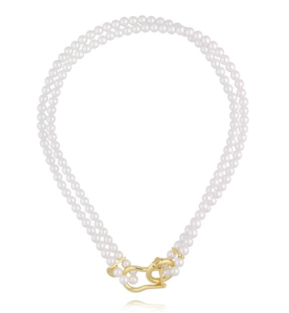 Naszyjnik dwurzędowy z pereł z ozdobnym złoconym zapięciem NPE0388