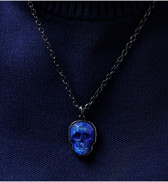 Naszyjnik z czaszką i lapisem lazuli czarny NMITC0205