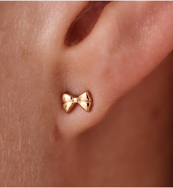 Kolczyki wkrętki w kształcie kokardki złote KSY0629