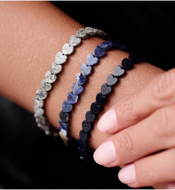 Zestaw bransoletek z kamieni naturalnych w kształcie serc ZN0158