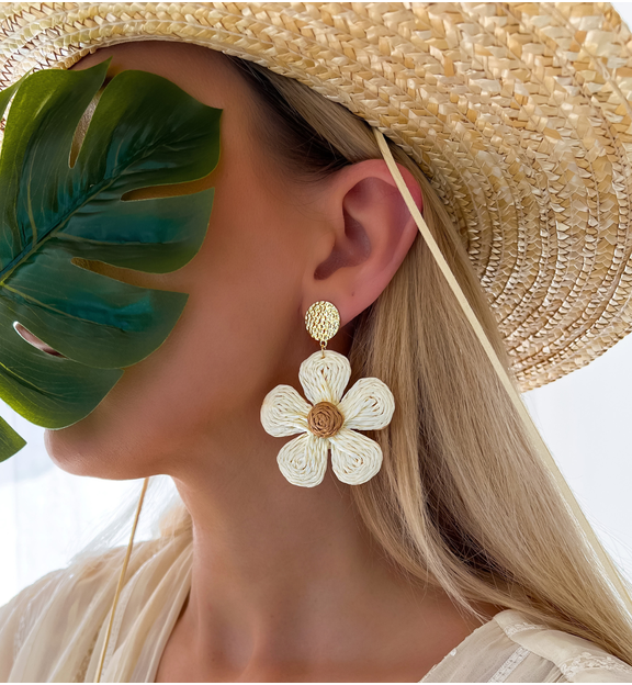 Kolczyki kremowe ze sznurkiem Summer Flower KSO0015