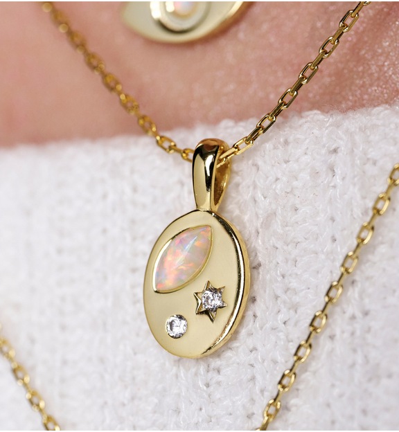 Naszyjnik z owalną zawieszką z opalem i cyrkoniami NCA0092