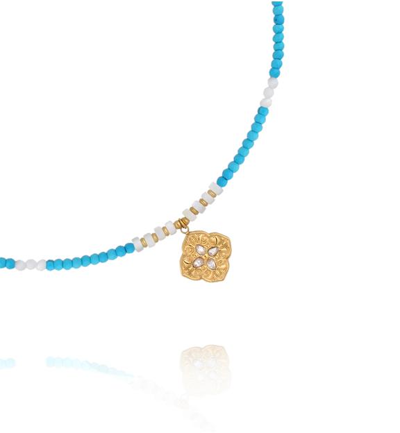 Naszyjnik z turkusami, muszlami i  zawieszką NPA1639