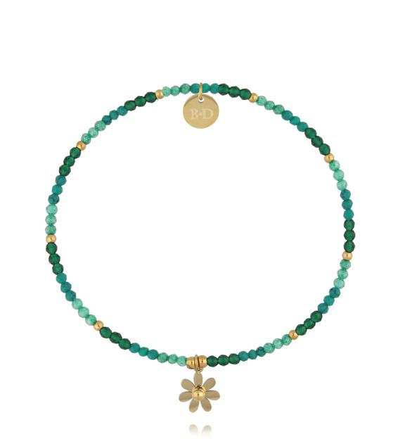 Bransoletka z zielonych cyrkonów i szklanych koralików z zawieszką kwiatka BTW3692