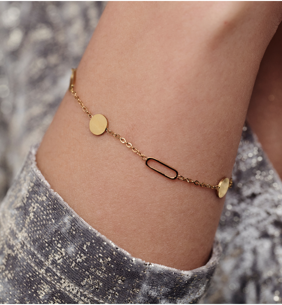 Bransoletka z geometrycznymi detalami złota BEA0073